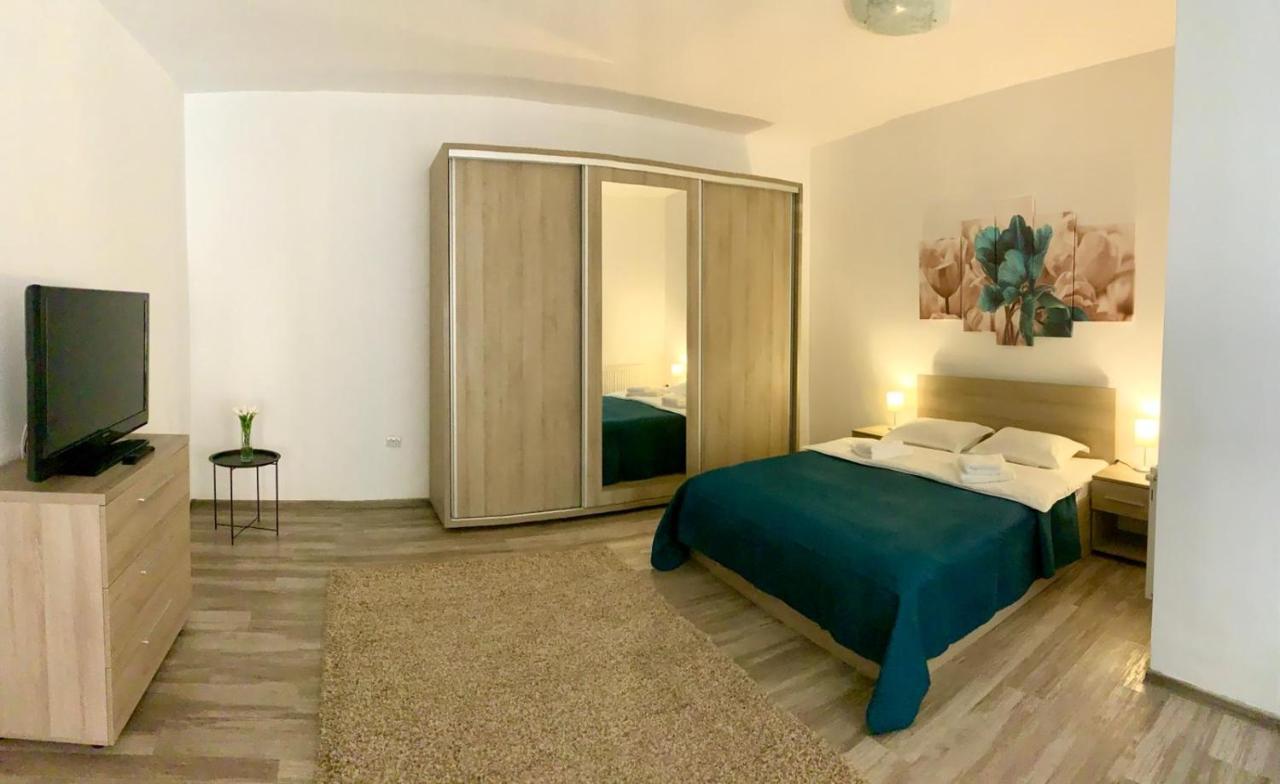 Long House Apartment Brasov Ngoại thất bức ảnh