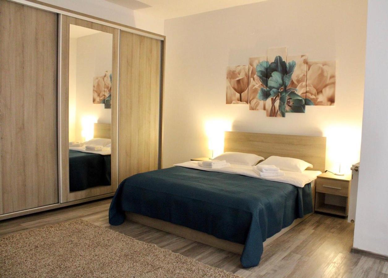 Long House Apartment Brasov Ngoại thất bức ảnh